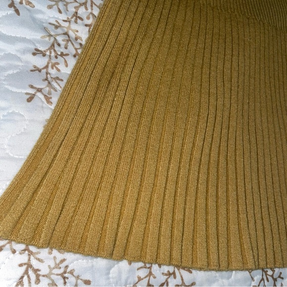 NWT Aerie Take Charge Wool Blend Ribbed Sweater Knit Mini Skirt in Golden Honey - Picture 5 of 8